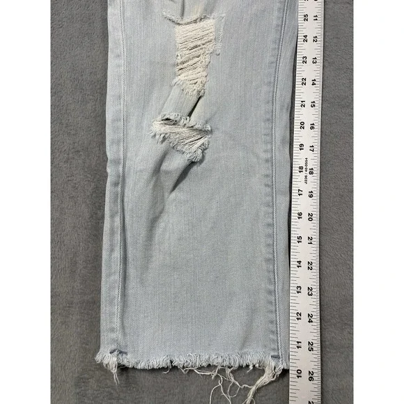 Uniqlo Jeans Womens 27 Blue Light Wash High Rise Straight Distressed Baggy - Picture 5 of 10